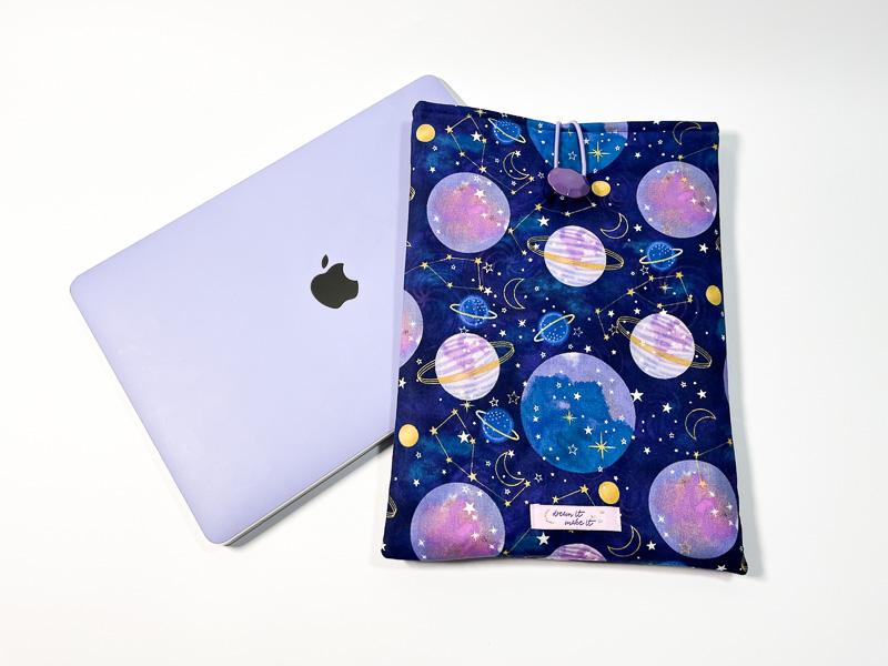 Fat Quarter Make; Laptop Sleeve