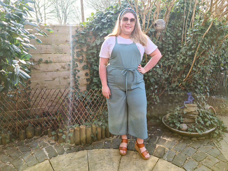 Laura’s Burnside Bibs