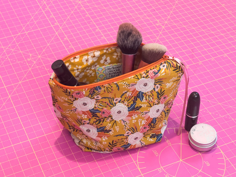 Fat Quarter Make; Make Up Bag